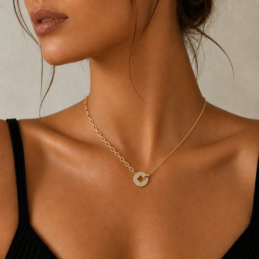 The Lucky Halo Chain Pendant Gold