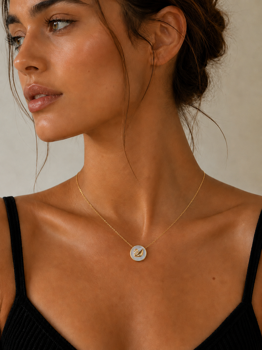 Misty Swan Chain Pendant Gold