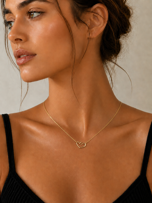 The Cupid Nail Chain Pendant Gold