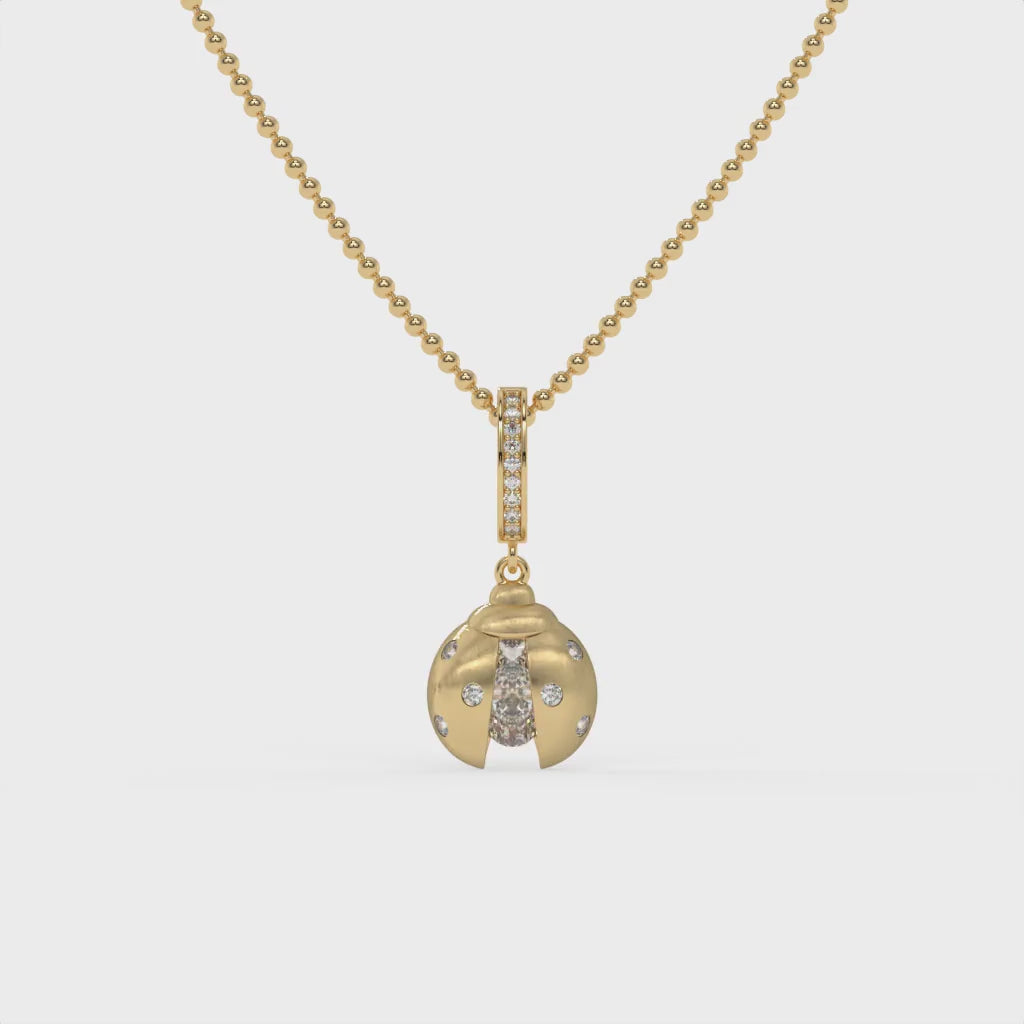 Mystic Ladybug Chain Pendant Gold